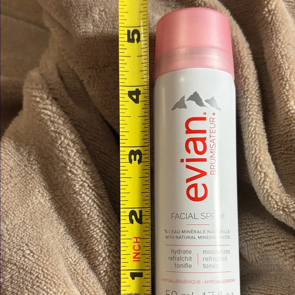 Levian Facial Spray - Refreshing White and Pink Hydration Mist